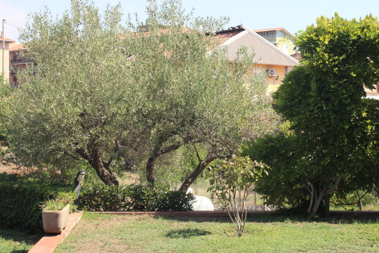 Villa Sicilia Apartment 卡塔尼亚 外观 照片